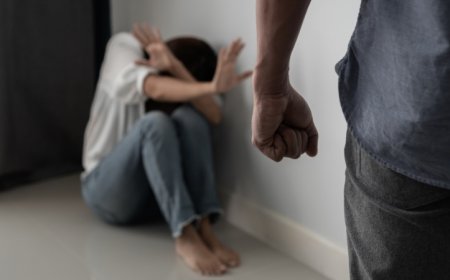 HRW жәбір көрген әйелді де қамауды ұсынған депутатты сынап, Қазақстан үкіметін шара қабылдауға шақырды