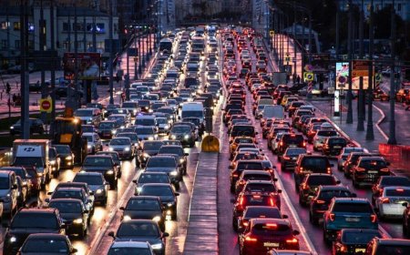Алматыда толғағы қысқан келіншек кептелісте босанып қала жаздады