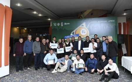 Астанада бильярдтан қаламгерлер арасында турнир өтті