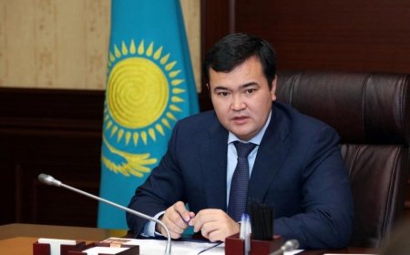 Жеңіс Қасымбек Астанадағы оқушылардың 40 пайызы орыс тілінде білім алатынына алаңдай ма?