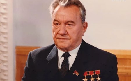 Бүгін халқы Димаш деп еркелеткен Қонаевтың туған күні