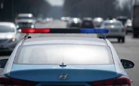 «Біреуі полицей»: көліктен екі адамның мәйіті табылды