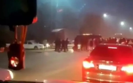 Астананың іргесіндегі Қоянды ауылын су басып, халық жолды жапты