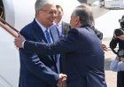 Тоқаев жұмыс сапарымен Өзбекстанға барды