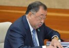 Бишімбаевтың әкесі Құранды орысша оқиды (ВИДЕО)