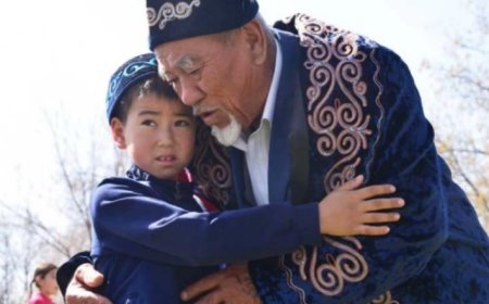 «Ер адамдар ұл балалардың жыныс мүшесін сұрап, иіскейді»: Этнограф қазақ жоралғысын сынағандарға жауап берді