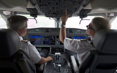 «Ұшар алдында есірткі қолданған»: Алматыда AirAstana ұшқышы ұсталды