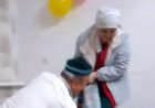 «Сұмдық дәстүр»: құдасын сүйреп, қылқындырған әйел көпшіліктің сынына қалды