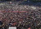 Армениядағы митинг: КАМАЗ наразылық білдірушілерді басып кетті