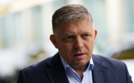 Белгісіз біреулер Словакия премьерін атып кетті