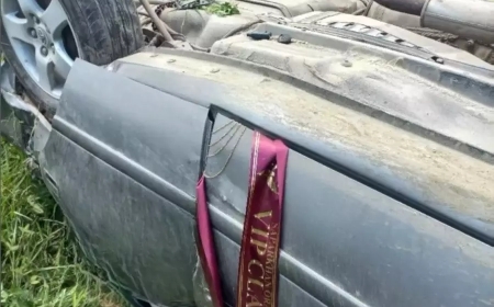 Жамбыл облысында мектеп бітіруші түлектер отырған көлік апатқа ұшырады