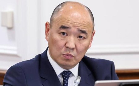 «Мені қорқытып жатқан адамдар бар» - Министр Қанат Шарлапаев