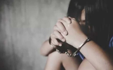 «Нәжісін бетіне жағып, зәрін ішкізген»: алты баласына ит-мысықтың етін жегізген емші туралы сұмдық дерек шықты