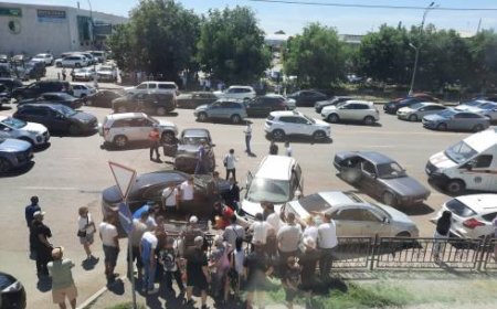 Қарағандыда жас жұбайлар отырған көлік апатқа ұшырады (ВИДЕО)