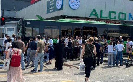 «Емізулі сәбиі не болмақ?»: Журналист Алматыдағы автобус апатына күдікті продюсерге араша түсті