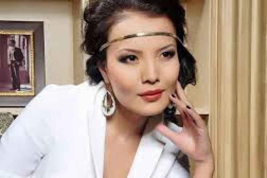 Эротиканың барлық ләззаттары Ауыл шлюхаларының жалаңаш үлкен бөкселері видео