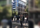 «Қалған өмірін қашып-пысып өткізеді»: Желіде Рысқалиевтың Назарбаевты жекпе-жекке шақырған видеосы таралды