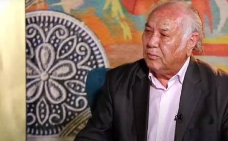 «Екіжүзділік»: Дулат Исабеков Назарбаевты сынағандар туралы айтты