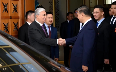Тоқаевтың не үшін Си Цзиньпинді өзі барып жеке қарсы алғаны белгілі болды
