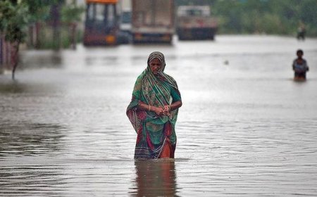 Үндістанда 130 ауылды су басты