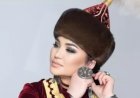 «Өлік жөнелткендей»: Дәстүрлі әнші Құранмен қыз ұзатқандарды сынады