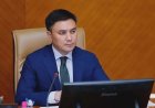 «Ата-анаңа бас ием сені тапқан»: Шымкент әкіміне тұрғындардың бірі өлең арнады
