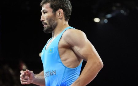 Демеу Жадыраев басты фаворитті жеңіп, жартылай финалға шықты