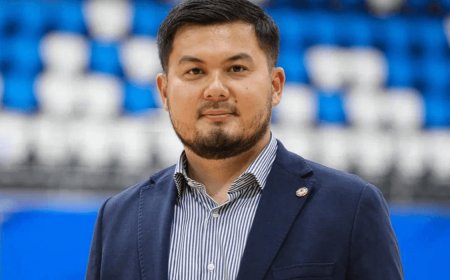 «Нұралы, сен есіңді жи»: қазақстандық журналист өзін айыптаған футболшыға жауап берді