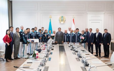 Пәтер, автокөлік және ақшалай сыйлықтар: Алматы әкімі Олимпиада жүлдегерлерін құттықтады