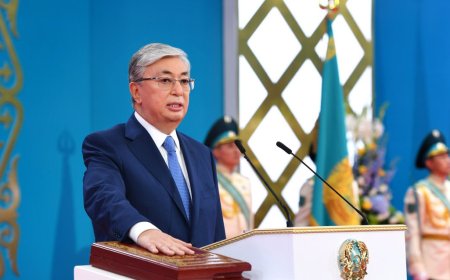 Тоқаев ел халқын Конституция күнімен құттықтады