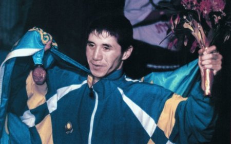 «Өлі арыстаннан, тірі тышқан артық»: Саттархановтың анасы ұлының ұлықталмай қалғанын айтты