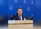 «Төсектен тұрғанда өсек тыңдамаңыз»: Қанат Бозымбаев журналистерге ақыл айтты