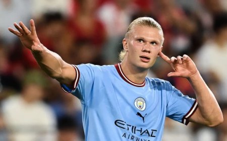 Әйгілі футболшы Эрлинг Холанд Алматыға бірнеше күзетшімен келген (ВИДЕО)