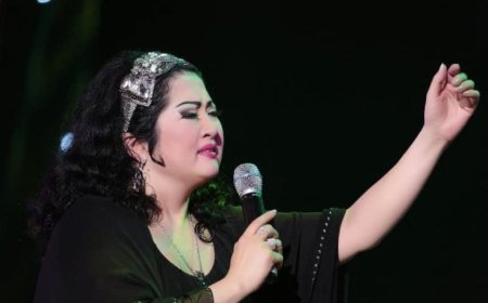 «Неге ішпеуі керек? Мақпал ханым, іше түсіңіз…»: Журналист Мақпал Жүнісоваға қолдау көрсетті