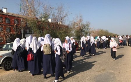 «Ауғанстан болдық»: Ақтөбеде орамал тағатын қыздарға арналған жеке мектеп ашылды (ВИДЕО)