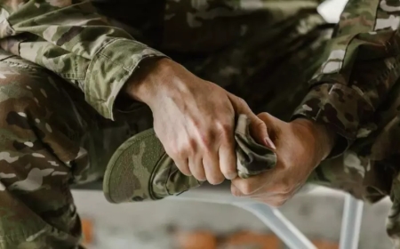 «Өзіне қол жұмсаған»: Шахтинскіде әскери қызметшінің денесі табылды