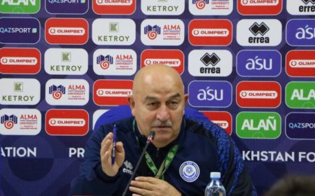 «Французша сөйлеп отырсың ба»: ҚФФ бас бапкерге қатысты даулы мәселеге жауап берді