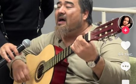 «Аяғымнан тұрғызшы деп жалындым»: Белгісіз дертке ұшыраған әнші жан сырын ақтарды