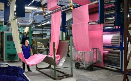Енді Louis Vuitton мен Gucci жіп пен матаны Түркістаннан алады