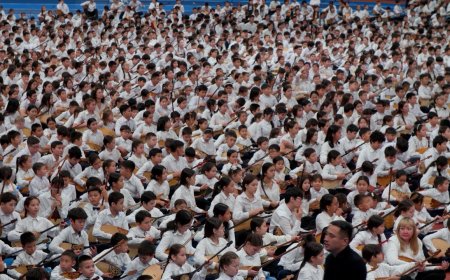 Астанада 3243 оқушы бір мезетте күй шертіп, рекорд орнатты (ВИДЕО)