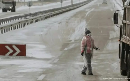 Бірнеше өңірде жол жабылды: ТЖМ жедел желіні іске қосты