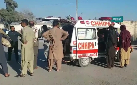 Трагедия в Кветте: взрыв на вокзале унес жизни 21 человека