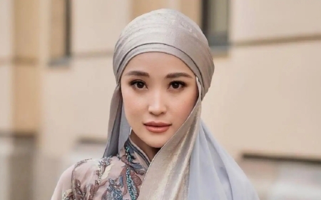 «Әкем үйге кіргізбеді»: Мөлдір Әуелбекова ажырасқан кезін еске алып, жан сырын ақтарды