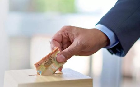 «Алаяқтар көбейіп кетті»: Елімізде садақа беруге тыйым салынуы мүмкін