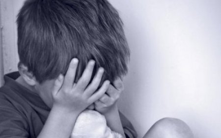 Балалар үйі директорының күйеуі жетім баланы сабап тастаған