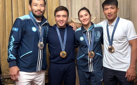 Назым Қызайбай Елдос Сметовтан қарызға ақша сұрауға мәжбүл болды