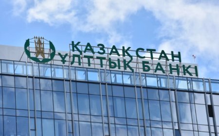 Теңге құлдырап, доллар шарықтады: Ұлттық банк мәлімдеме жасады