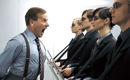 2025 жылдан бастап қызметкерлер бастықтары туралы жағымсыз пікір қалдыра алады