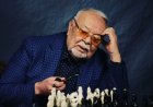 «Сол түні қатты қорықтым»: Асанәлі Әшімов жетім өскенін айтып, балалық шағын есіне алды (ВИДЕО)