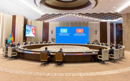 Премьер Бектенов принял участие в заседании казахстанско-кыргызского Межправительственного совета в Бишкеке